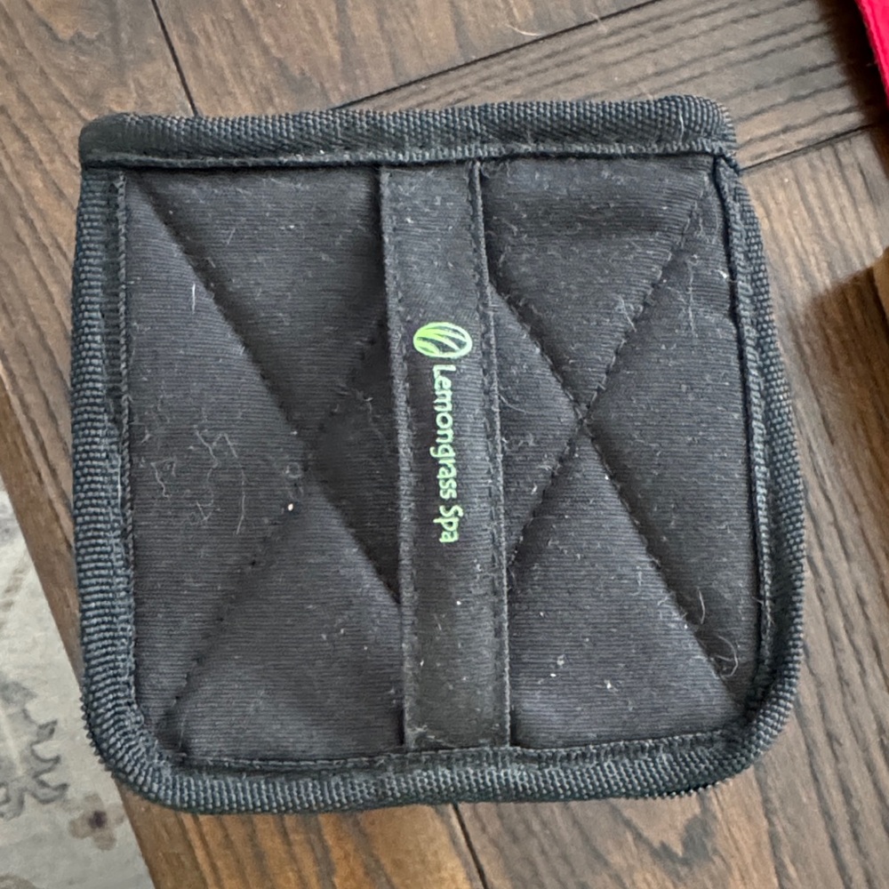 Lemongrass Spa Black Quilted essential oils Pouch